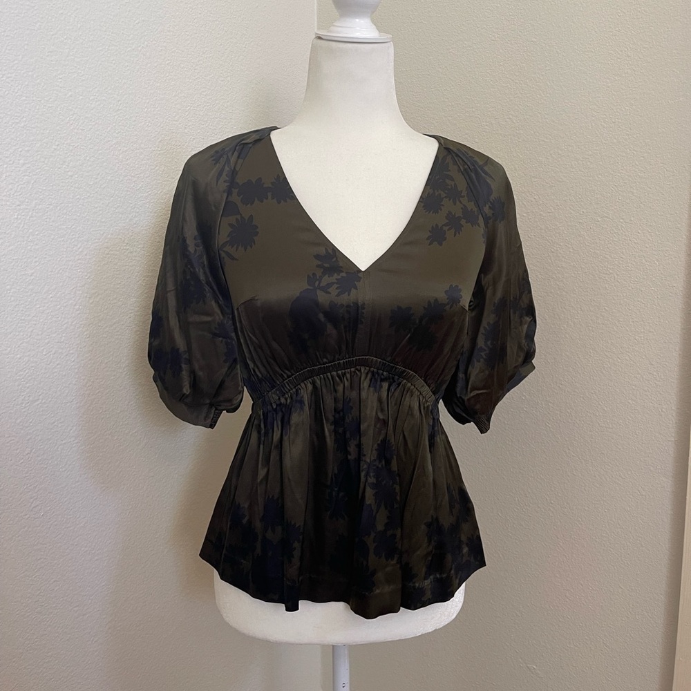 Madewell Shirred Puff-Sleeve Top in Satin XSmall - Picture 3 of 9
